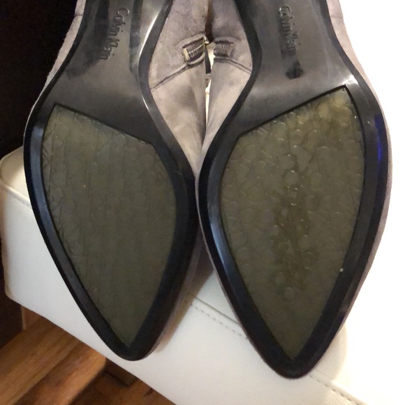 Grey suede CK Booties - Picture 6 of 11